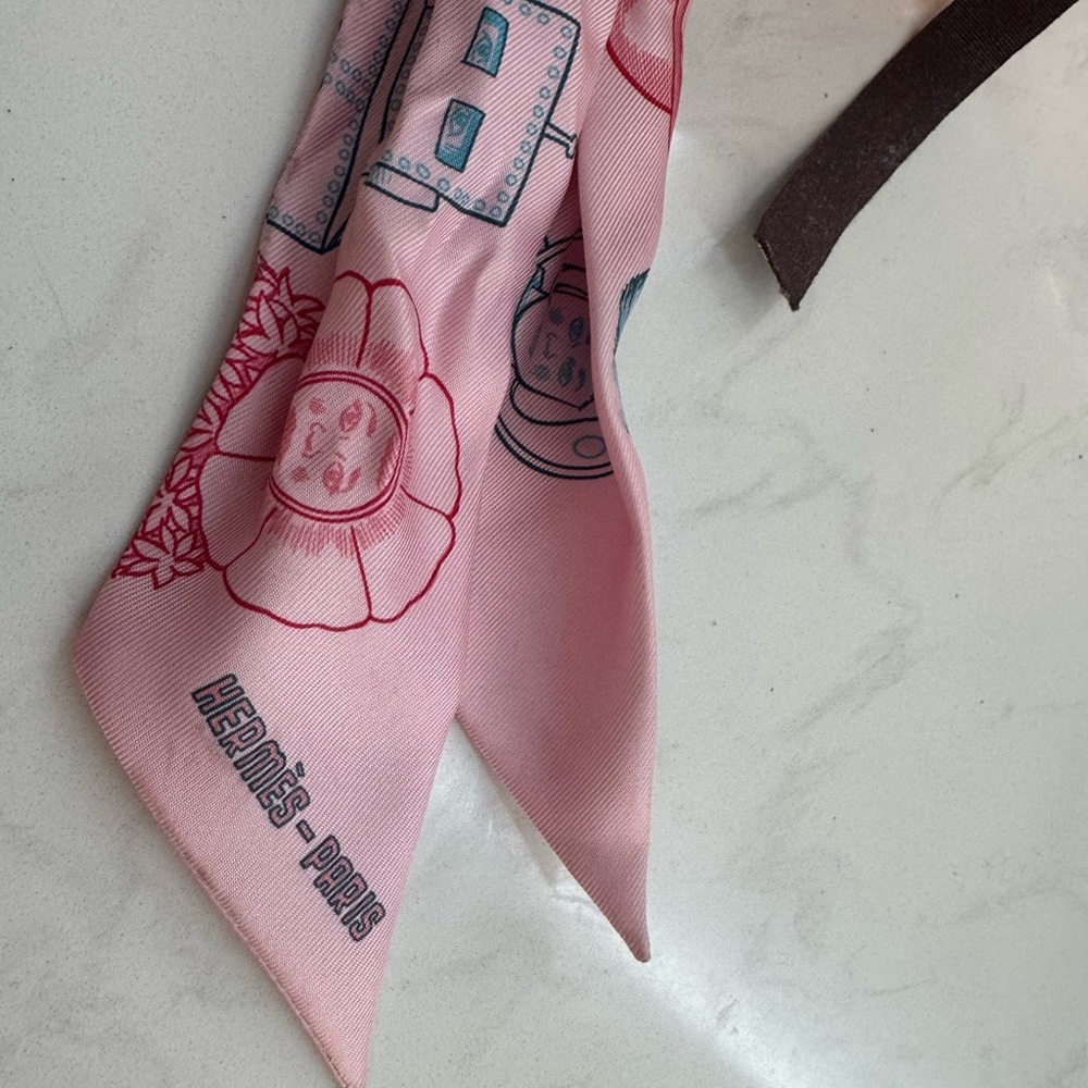 Hermès Pink Silk Twilly Scarf